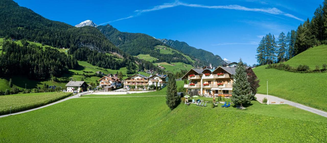 Hotel Oberjahrl à Ahrntal Extérieur photo